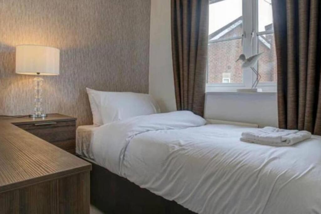 Luxury 4 Bedroom House Manchester Exteriér fotografie